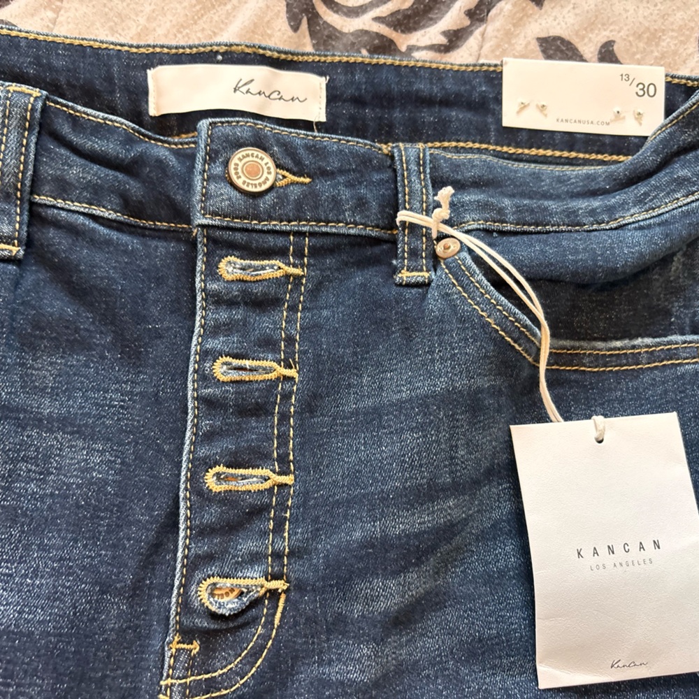 NWT KanCan Dark Blue Skinny Jeans | Size 13/30 | Button-Fly | Sleek & Flattering - Picture 4 of 7